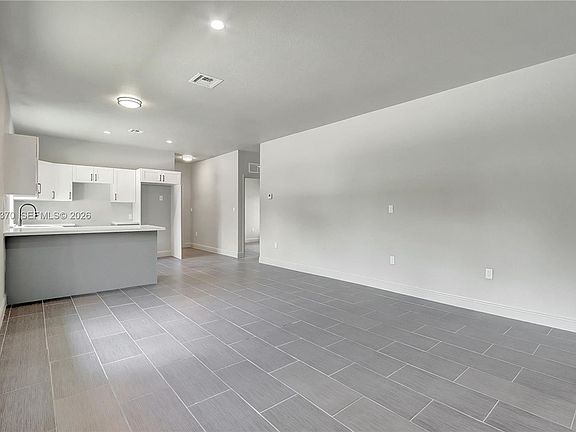 2nd image of 707 NW 2nd Ter