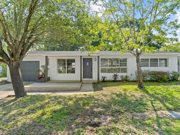 450 Stonehenge Dr, Mary Esther, FL 32569