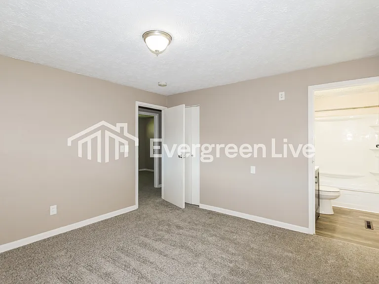 4230 Kitridge Rd — Photo 8