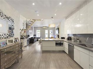 53 E 64th St #PENTHOUSE, New York, NY 10065