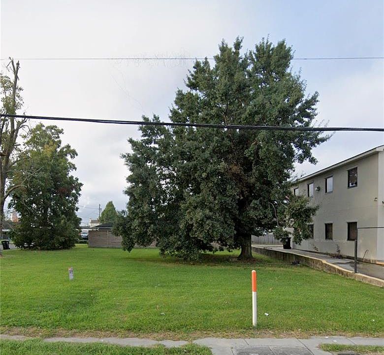 1st image of 904 W Judge Perez Dr