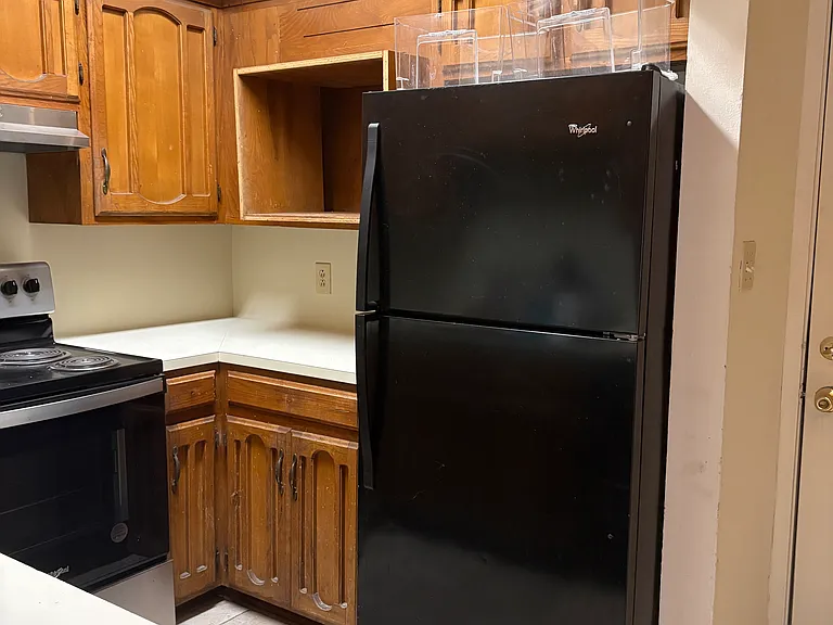 8918 Gsri Ave #5 — Photo 3
