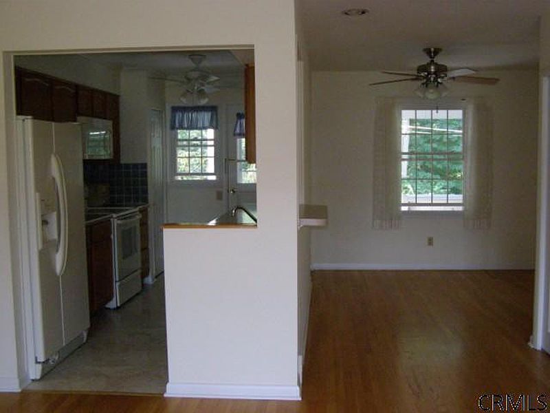 5th image of 11-3 KENSINGTON Court