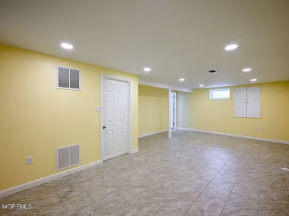 19 Princeton Dr — Photo 19