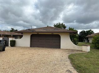 3615 Country Club Blvd #3, Cape Coral, FL 33904