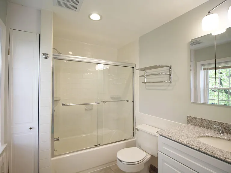 35 Harold St #2 — Photo 6