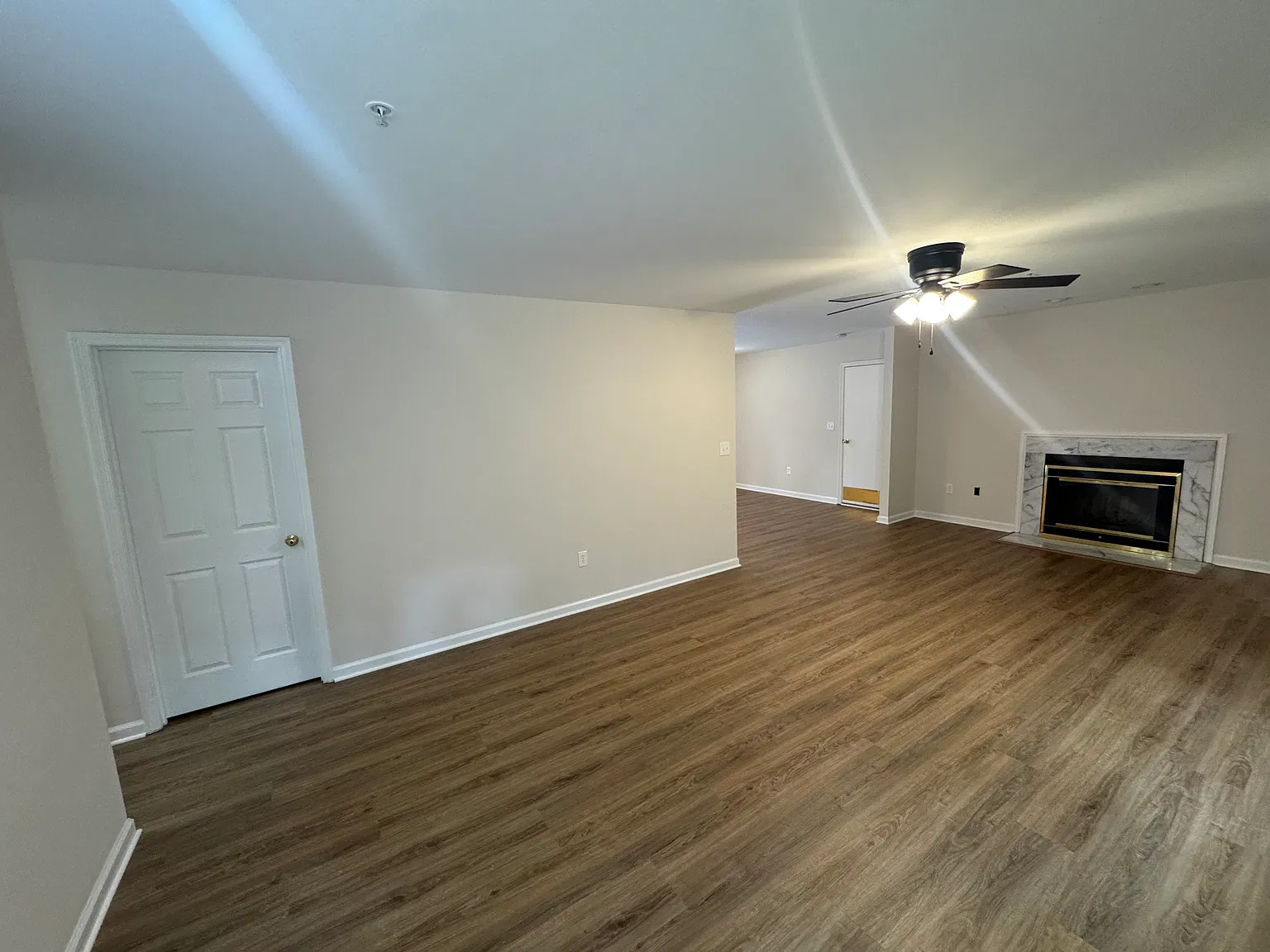3 bed, 1400 sqft, $2,900 — Photo 2