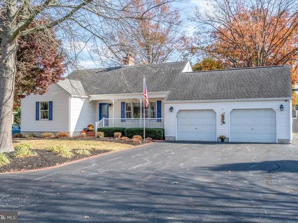 311 Adams St, Delaware City, DE 19706