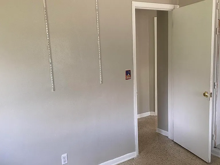 917 S Ridge St — Photo 18
