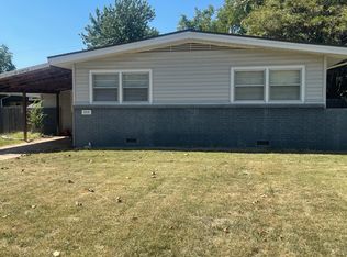 609 S Riverview Ave, Derby, KS 67037