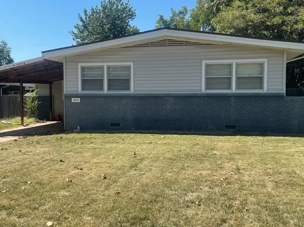 609 S Riverview Ave, Derby, KS 67037