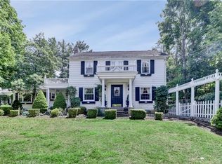 17 Van Duzer Pl, Warwick, NY 10990