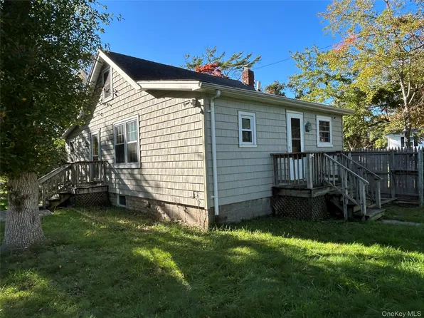 23 Whittier Drive, Mastic Beach, NY 11951