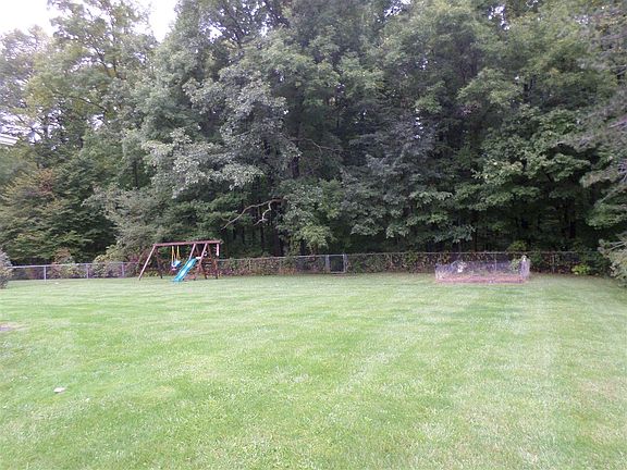 2nd image of 9445 Patricia Dr