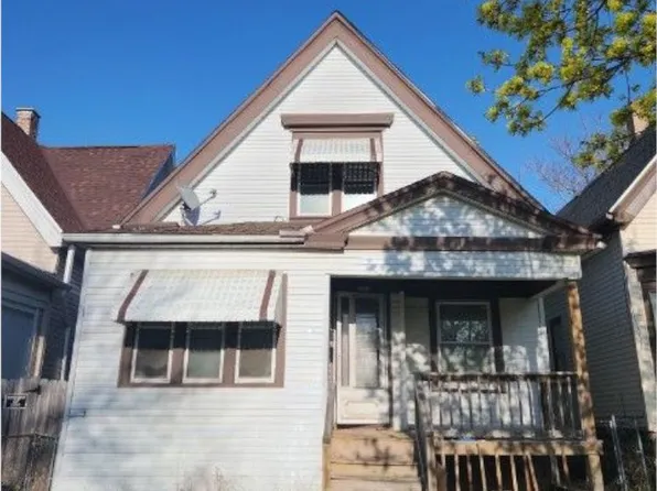 3350 N 25th St, Milwaukee, WI 53206