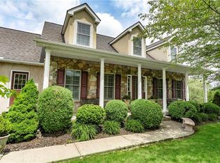 3003 Rockdale Rd, Slatington, PA 18080