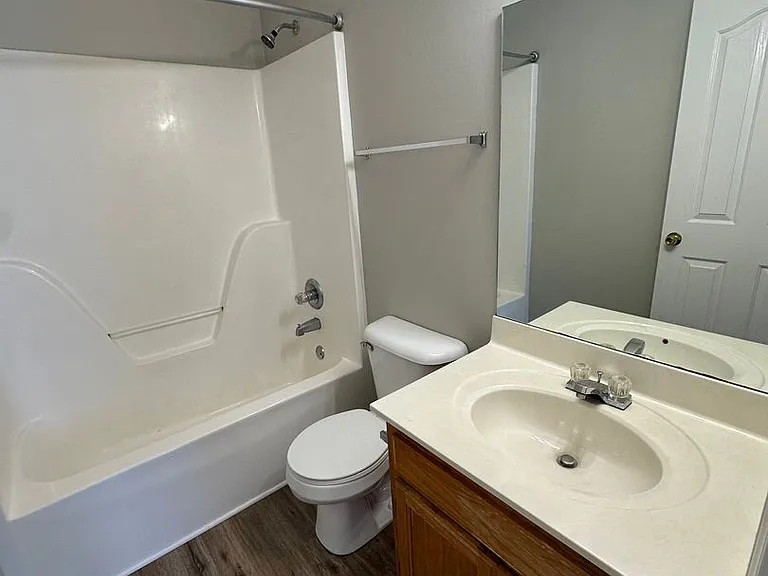 2442 Willowbrook Dr — Photo 13