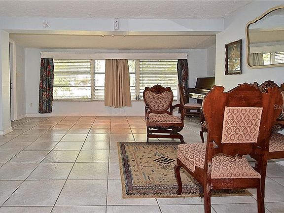 5th image of 2132 Lee Ln