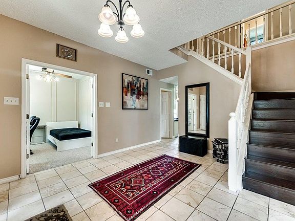3rd image of 506 Woodhill Ct
