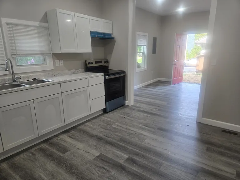 1525 Locust St #1 — Photo 2