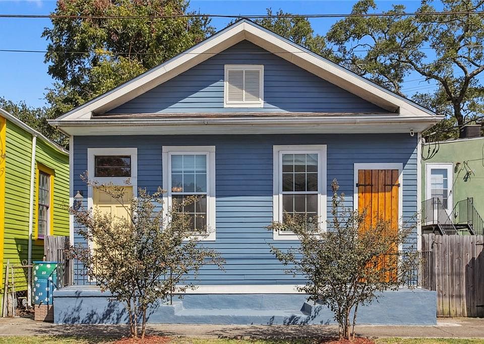 1st image of 2319 Aubry St
