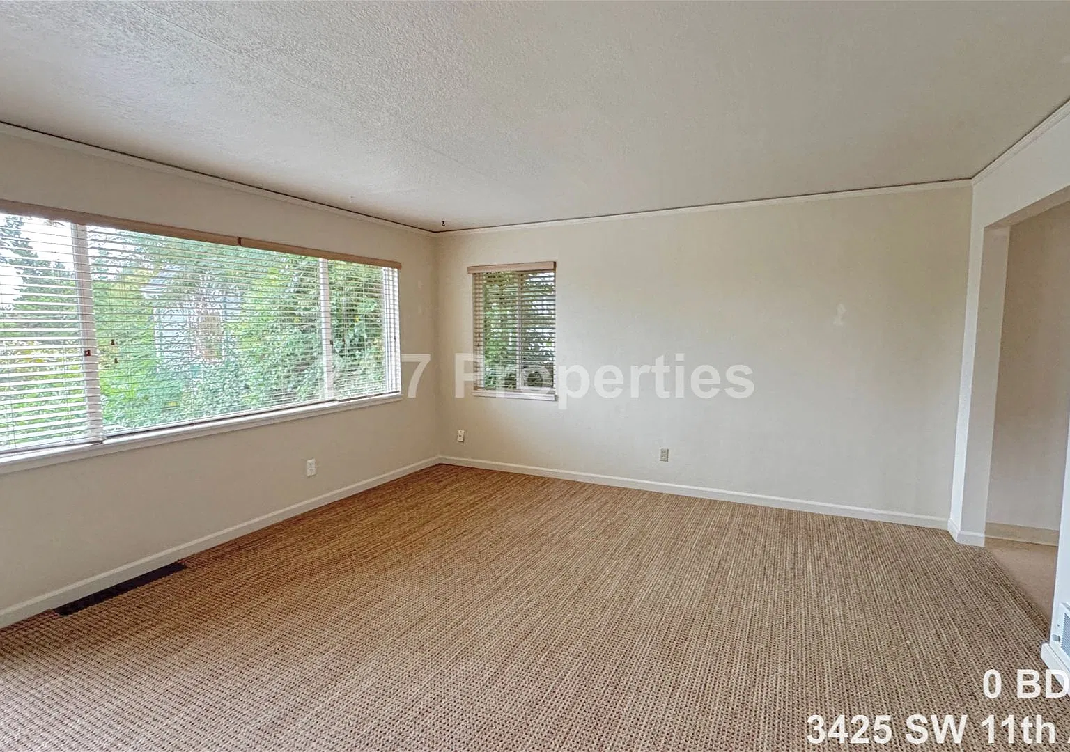 Vintage Studio Apartment Near OHSU and Marquam Park! — Photo 3