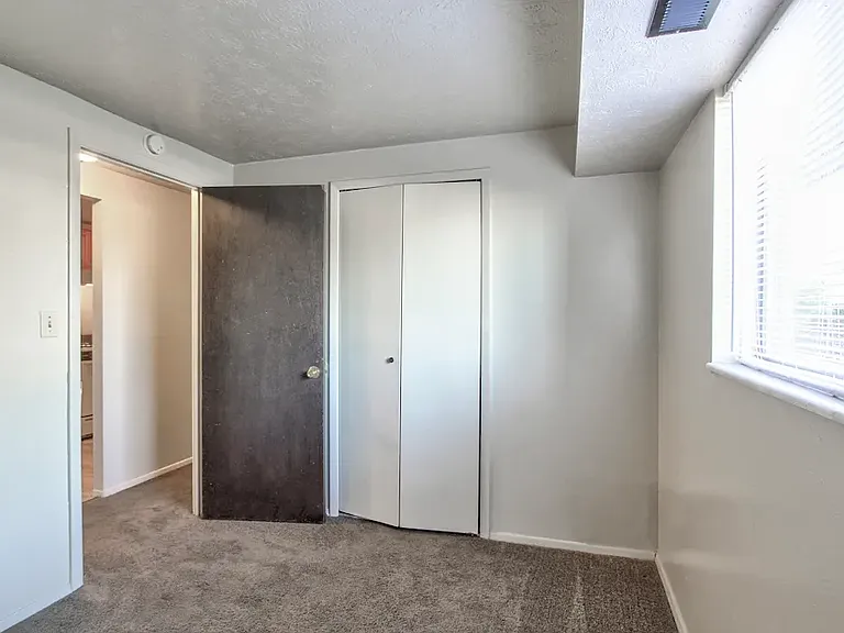 Lake Street Apartments — Photo 12
