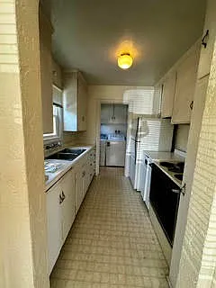 645 East 17th Avenue - 1 — Photo 4