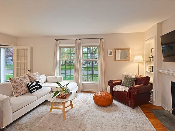5th image of 2453 Channing Rd