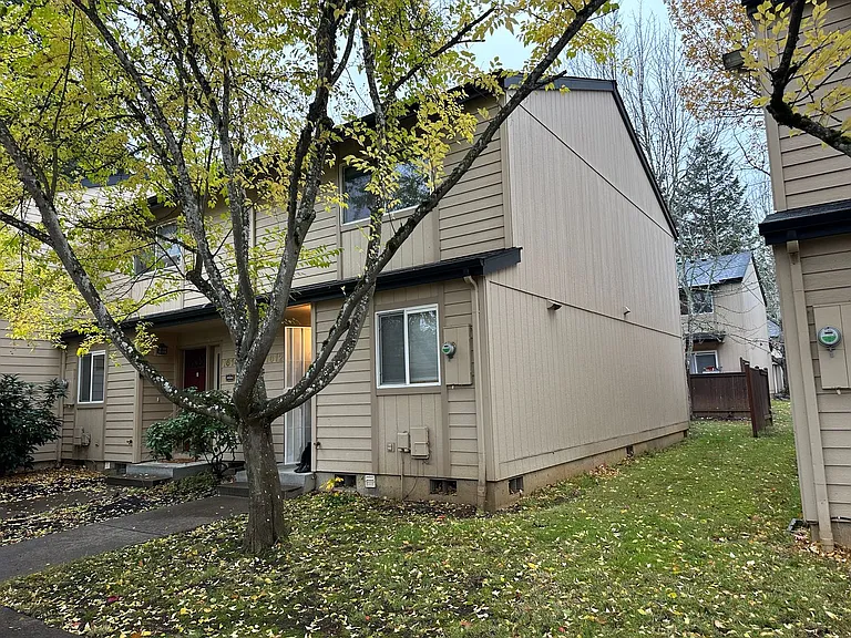 1612 Fetters Loop — Photo 1