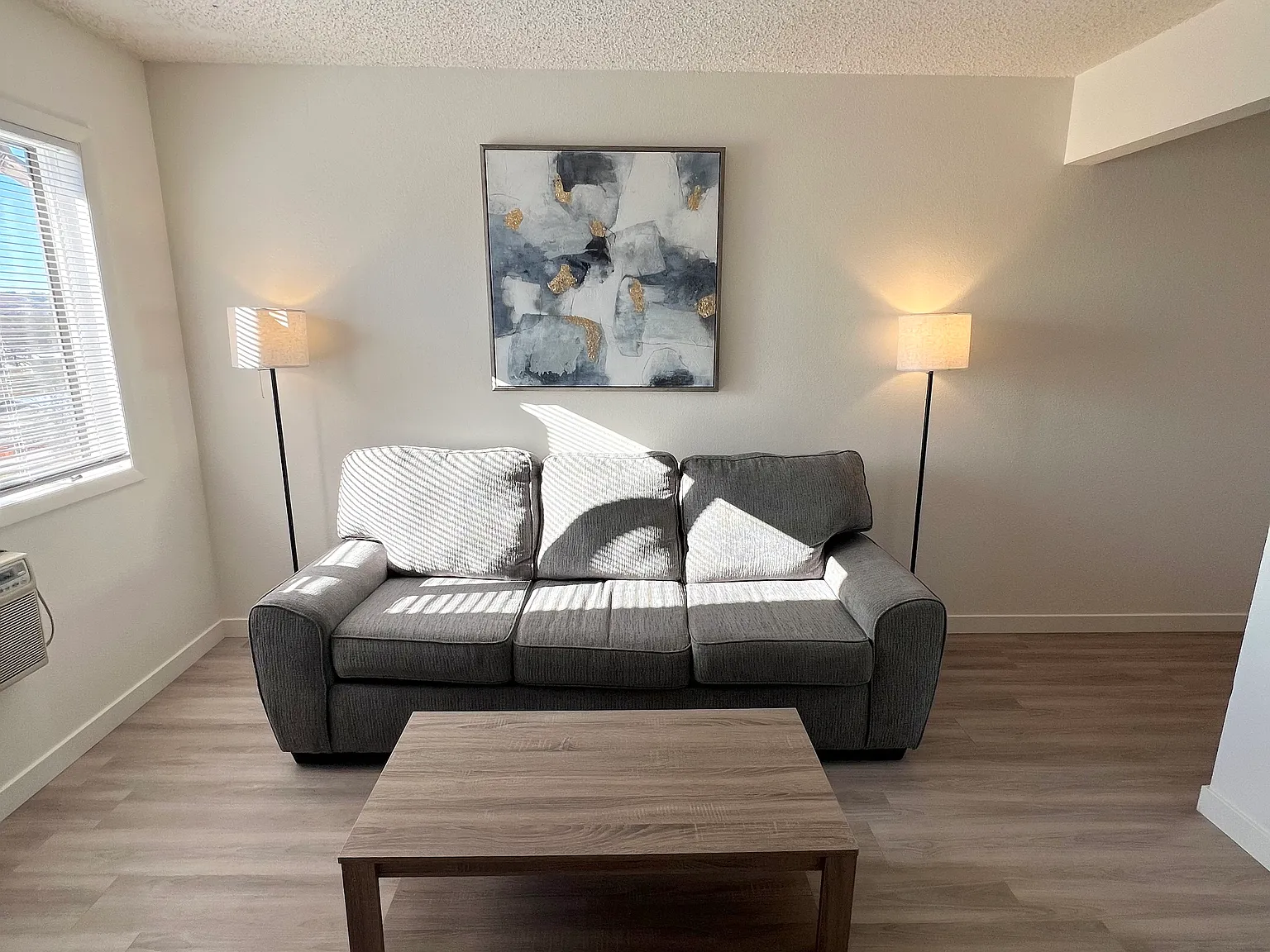 2 bed, 900 sqft, $2,349 — Photo 3