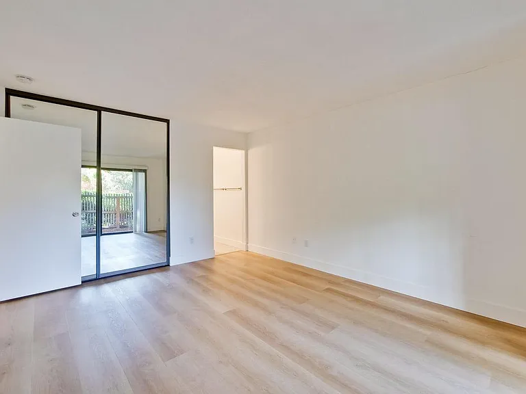 928 Wright Ave #303 — Photo 24