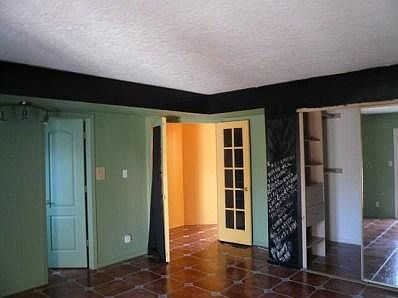 4th image of 7100 Canary Ln NE