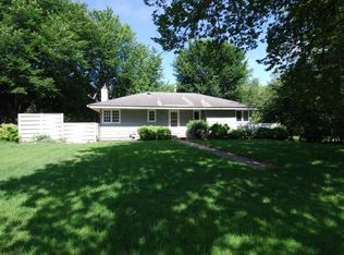 5086 Holiday Rd, Minnetonka, MN 55345