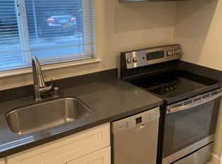 10 Poinsettia Ave #11, San Mateo, CA 94403