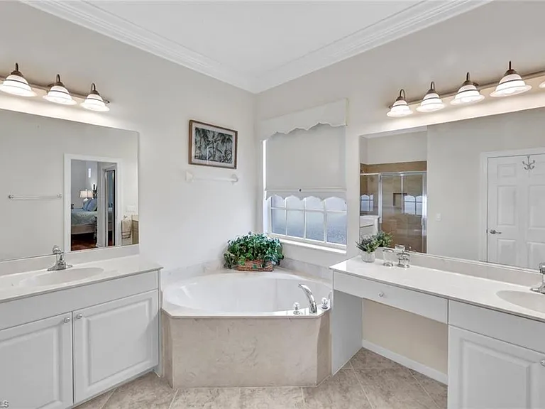 16208 Parque Ln — Photo 14