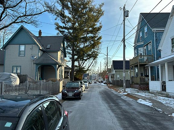 5th image of 58 Oak Ave