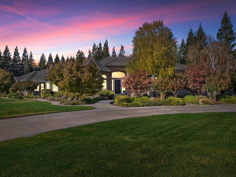 1st image of 5467 El Sanjon Dr