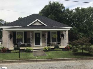 109 Albert St, Greer, SC 29651