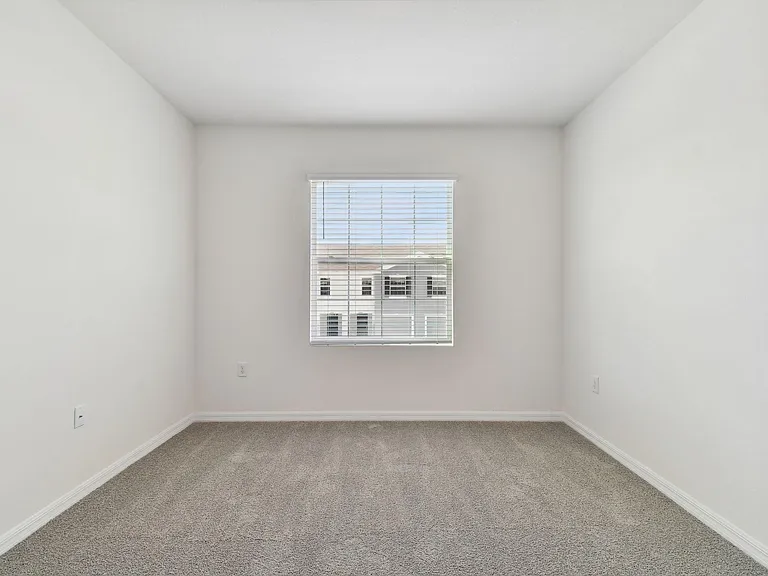 32935 Regent Canal St — Photo 62