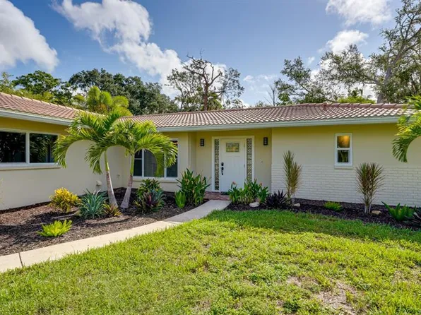 7465 Biltmore Dr, Sarasota, FL 34231