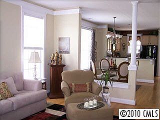 2nd image of 154 E Morehouse Ave