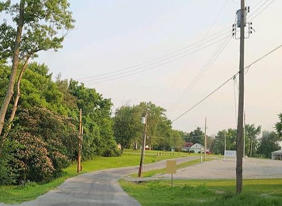 5th image of 447 N McHenry St