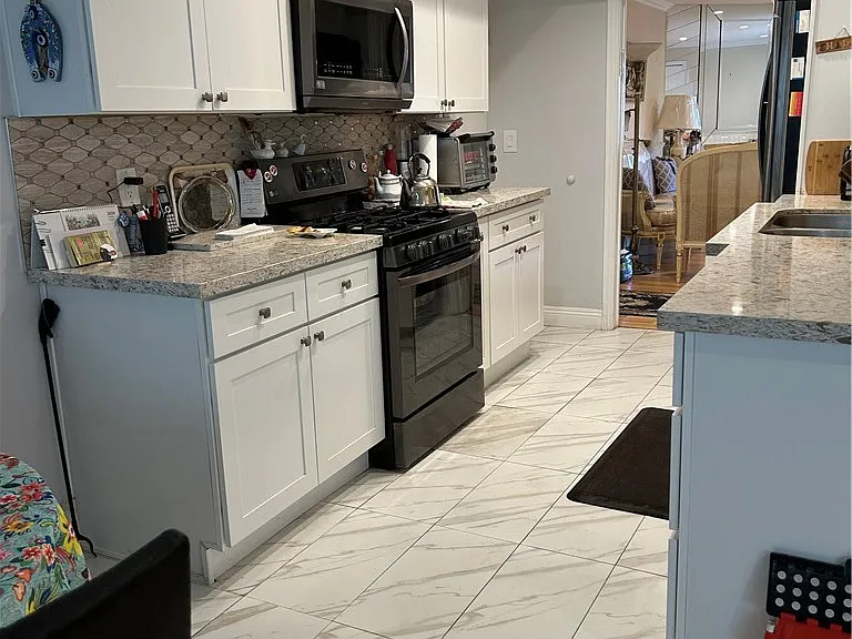 5315 Yarmouth Ave #216 — Photo 5