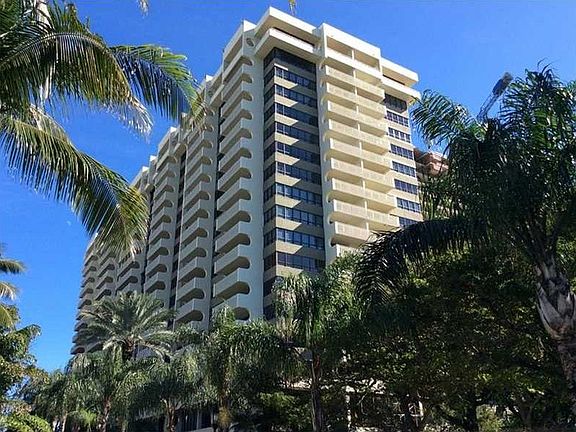3rd image of 10205 Collins Ave Ph 6