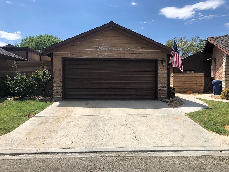 2nd image of 21307 Conklin Ct