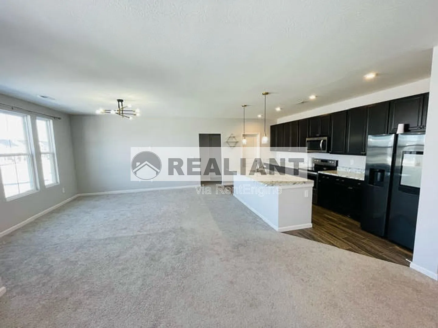 2 bed, 2.0 bath, 1448 sqft, $1,945 — Photo 3
