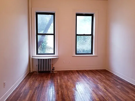 Rented by BRICK & GALO REALTY CORP | media 10