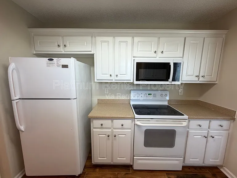 105 Platte St — Photo 10