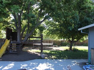 328 Andrea Dr, Vacaville, CA 95687